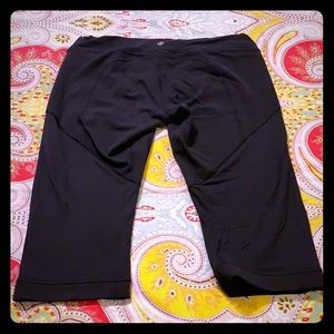 Lululemon Mesh Capris Cropped Leggings